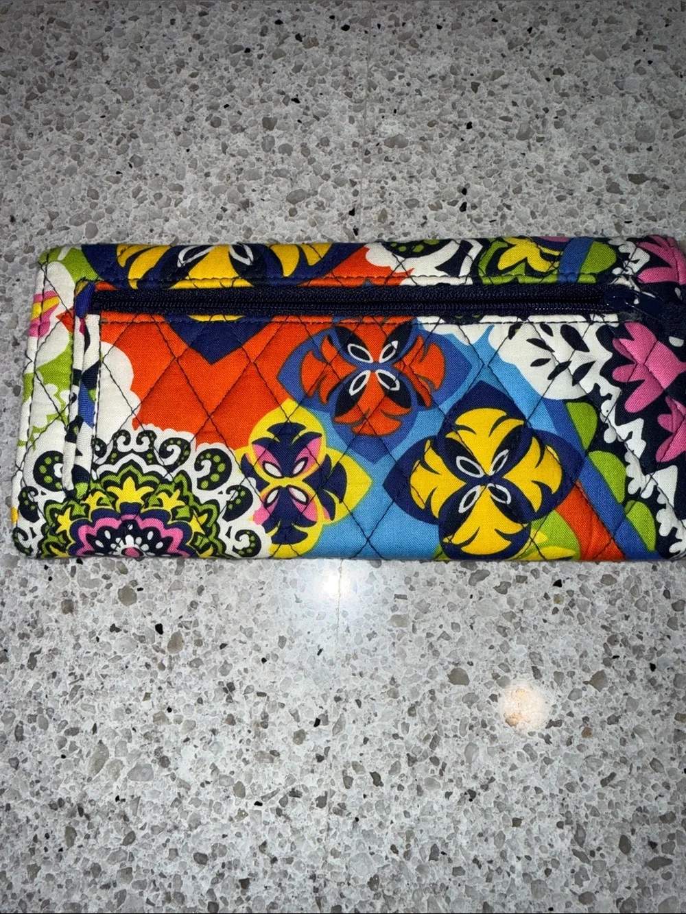 Vera Bradley Caryall Crossbody and Trifold Wallet in Rio. EUC